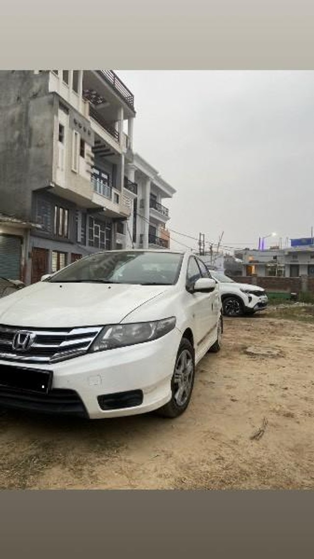 Second-hand 2012 Honda City E for sale in Meerut-3