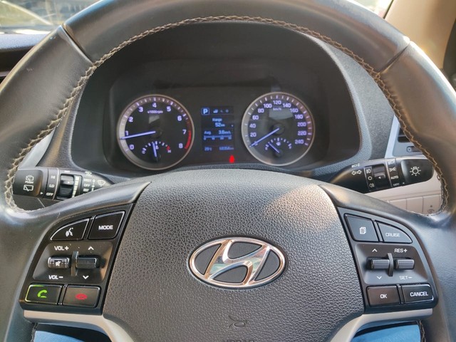 Second-hand 2017 Hyundai Tucson 2.0 Dual VTVT 2WD AT GL for sale in Mumbai-20