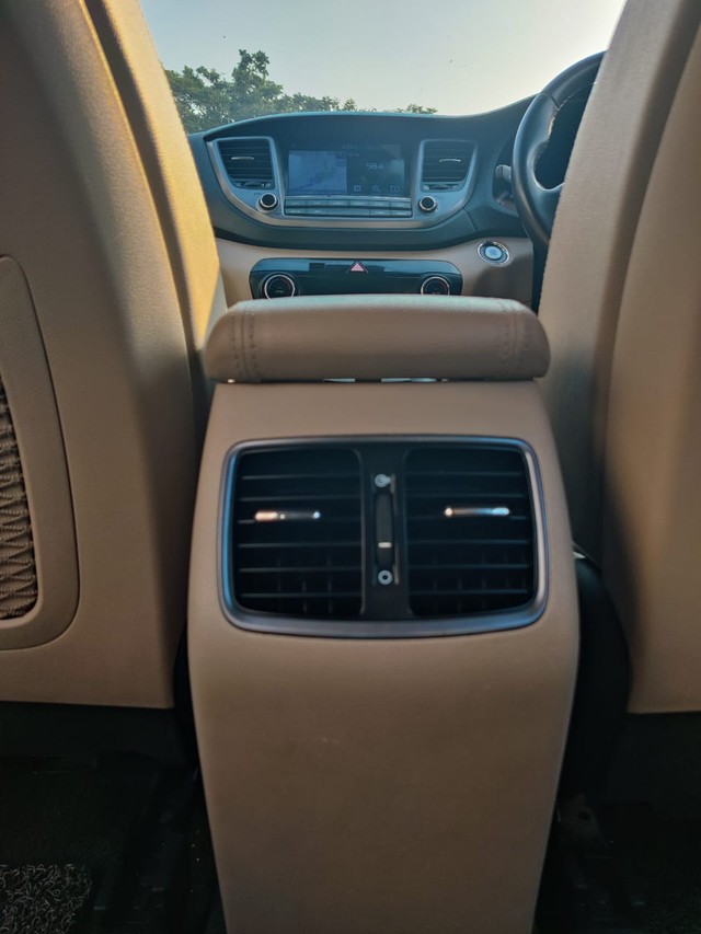 Second-hand 2017 Hyundai Tucson 2.0 Dual VTVT 2WD AT GL for sale in Mumbai-11