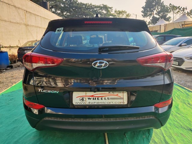 Second-hand 2017 Hyundai Tucson 2.0 Dual VTVT 2WD AT GL for sale in Mumbai-2