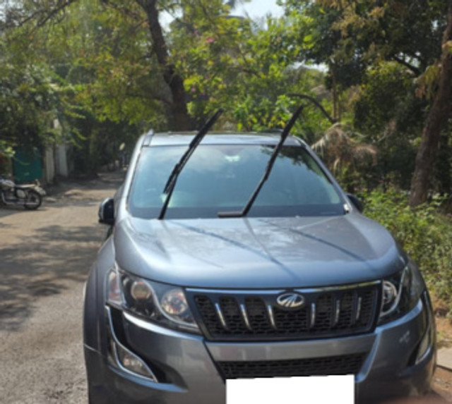 Mahindra XUV500 W10 2WD Second-hand 2016 Mahindra XUV500 W10 2WD for sale in Pune-3