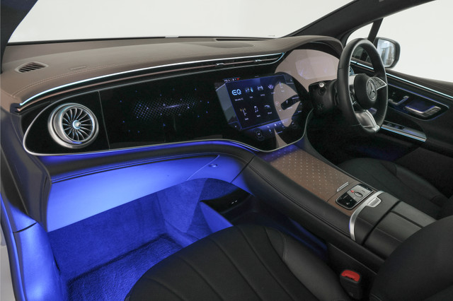 Second-hand 2025 Mercedes-Benz EQE SUV 500 4MATIC for sale in Gurgaon-14