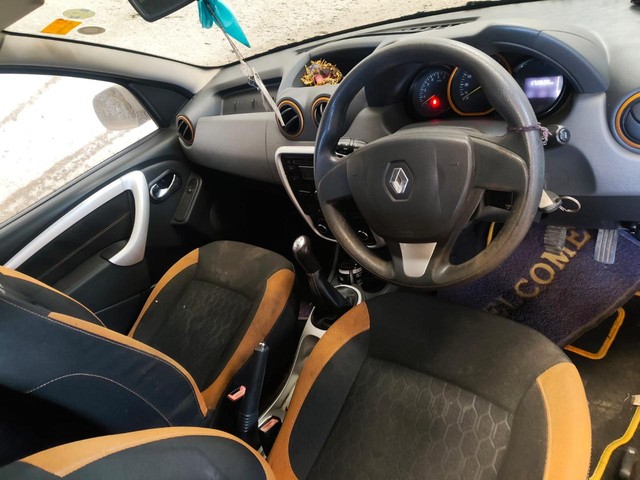 Second-hand 2015 Renault Duster RXL AWD for sale in Ahmedabad-4