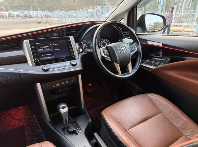 Second-hand 2022 Toyota Innova Crysta 2.4 ZX 7 STR AT for sale in New Delhi-17