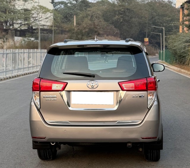 Second-hand 2022 Toyota Innova Crysta 2.4 ZX 7 STR AT for sale in New Delhi-10