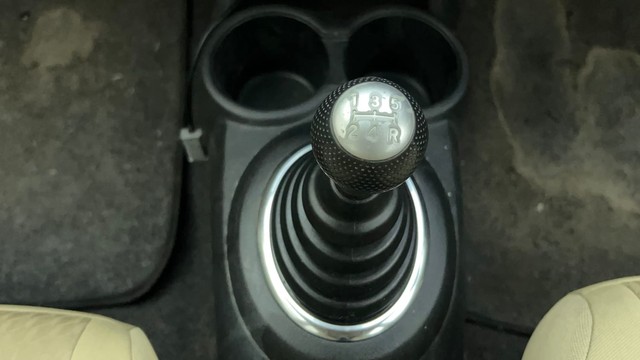 Second-hand 2013 Honda Amaze S i-VTEC for sale in Ahmedabad-12