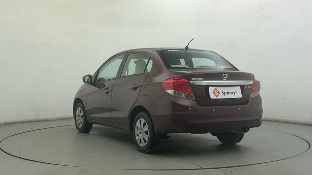 Second-hand 2013 Honda Amaze S i-VTEC for sale in Ahmedabad-5
