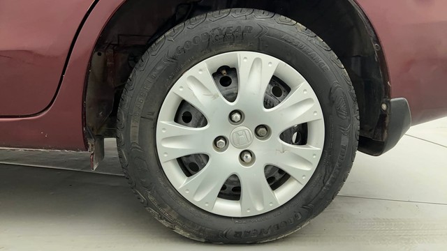 Second-hand 2013 Honda Amaze S i-VTEC for sale in Ahmedabad-19