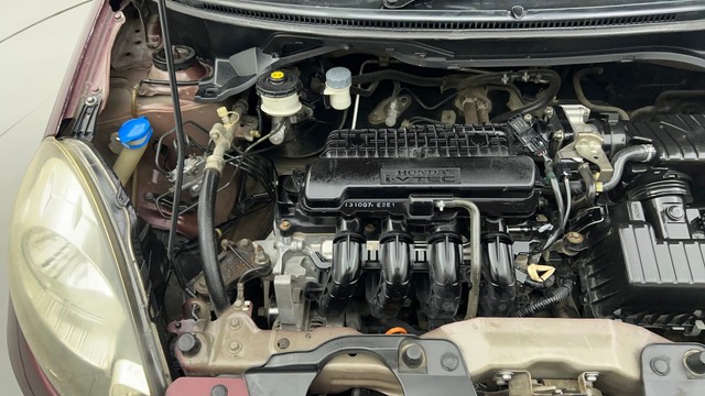 Second-hand 2013 Honda Amaze S i-VTEC for sale in Ahmedabad-38