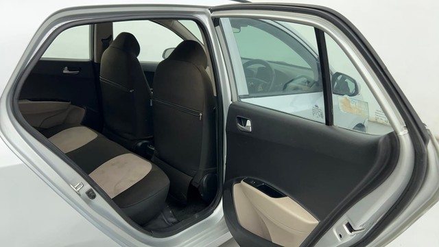 Second-hand 2014 Hyundai Grand i10 1.2 Kappa Sportz BSIV for sale in Ahmedabad-37