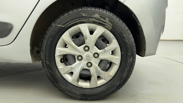 Second-hand 2014 Hyundai Grand i10 1.2 Kappa Sportz BSIV for sale in Ahmedabad-19