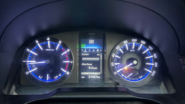 Second-hand 2022 Toyota Innova Crysta 2.7 VX 7 STR for sale in Ahmedabad-13