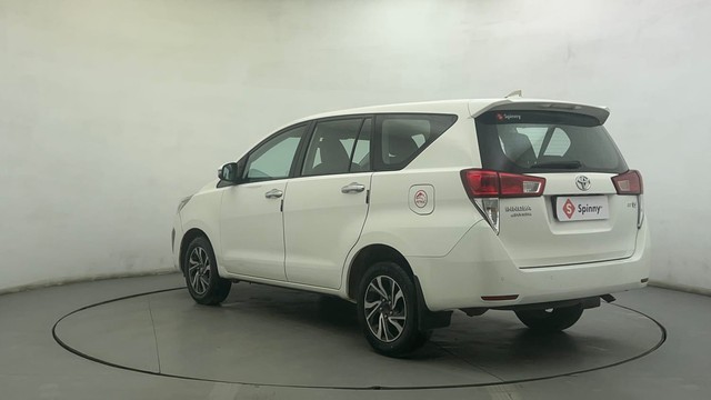 Second-hand 2022 Toyota Innova Crysta 2.7 VX 7 STR for sale in Ahmedabad-5