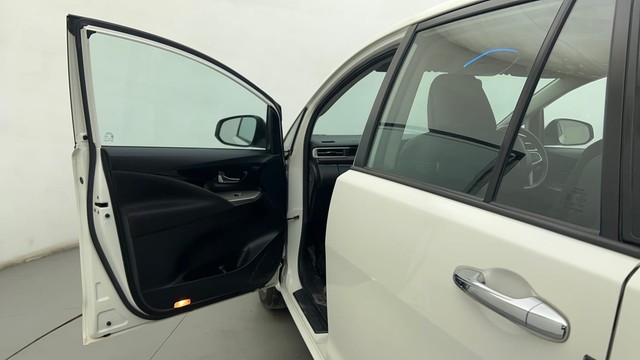 Second-hand 2022 Toyota Innova Crysta 2.7 VX 7 STR for sale in Ahmedabad-31