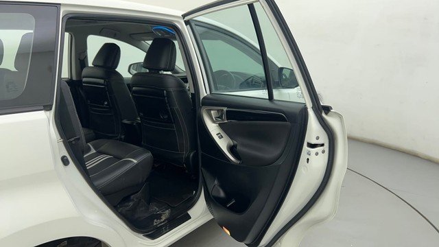 Second-hand 2022 Toyota Innova Crysta 2.7 VX 7 STR for sale in Ahmedabad-24