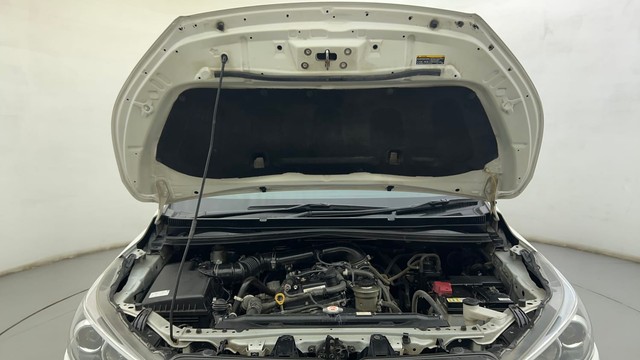 Second-hand 2022 Toyota Innova Crysta 2.7 VX 7 STR for sale in Ahmedabad-8