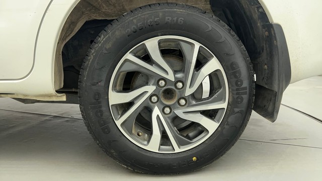 Second-hand 2022 Toyota Innova Crysta 2.7 VX 7 STR for sale in Ahmedabad-19