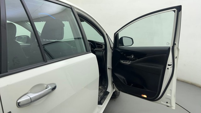 Second-hand 2022 Toyota Innova Crysta 2.7 VX 7 STR for sale in Ahmedabad-16