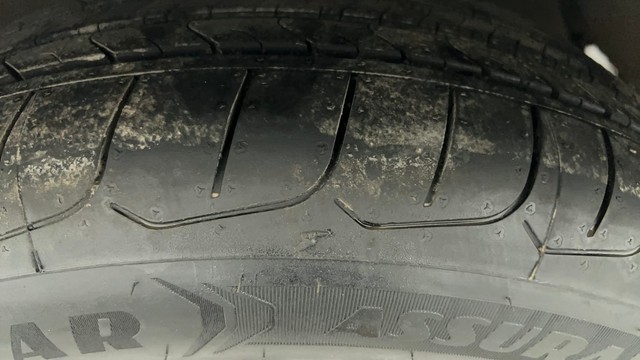 Second-hand 2022 Toyota Innova Crysta 2.7 VX 7 STR for sale in Ahmedabad-39