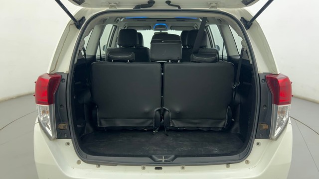 Second-hand 2022 Toyota Innova Crysta 2.7 VX 7 STR for sale in Ahmedabad-9