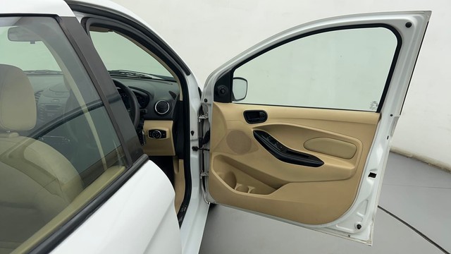 Second-hand 2016 Ford Aspire 1.2 Ti-VCT Titanium for sale in Ahmedabad-16