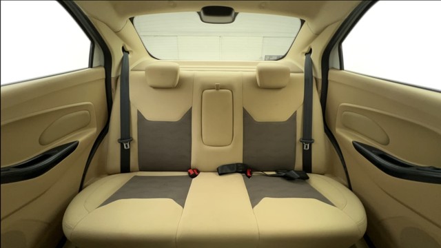 Second-hand 2016 Ford Aspire 1.2 Ti-VCT Titanium for sale in Ahmedabad-28