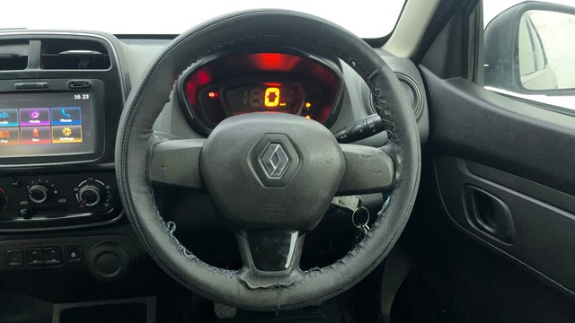 Second-hand 2018 Renault KWID 1.0 RXT Opt for sale in Ahmedabad-30