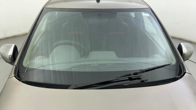 Second-hand 2018 Renault KWID 1.0 RXT Opt for sale in Ahmedabad-10