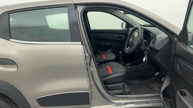 Second-hand 2018 Renault KWID 1.0 RXT Opt for sale in Ahmedabad-15