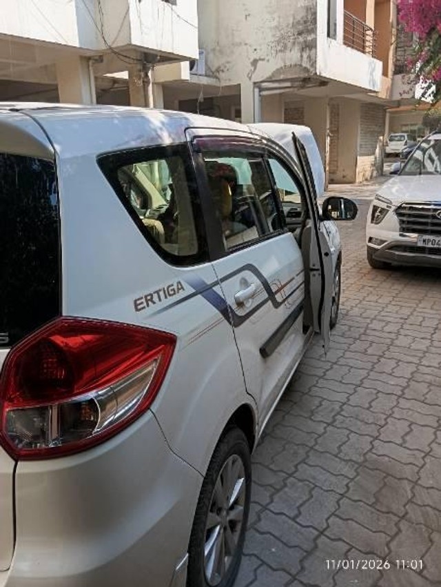 Maruti Ertiga ZDI Second-hand 2014 Maruti Ertiga ZDI for sale in Indore-4