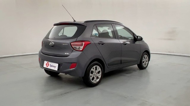 Second-hand 2016 Hyundai Grand i10 1.2 Kappa Sportz BSIV for sale in Kanpur-3