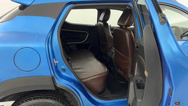 Second-hand 2021 Renault Kiger RXT for sale in Kanpur-32