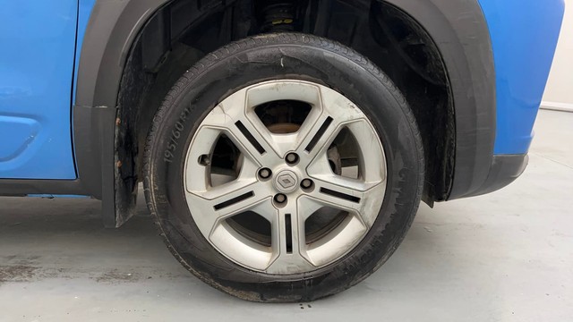 Second-hand 2021 Renault Kiger RXT for sale in Kanpur-17