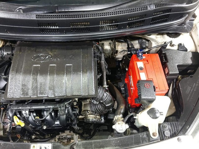 Second-hand 2016 Hyundai Xcent Petrol for sale in Kochi-38