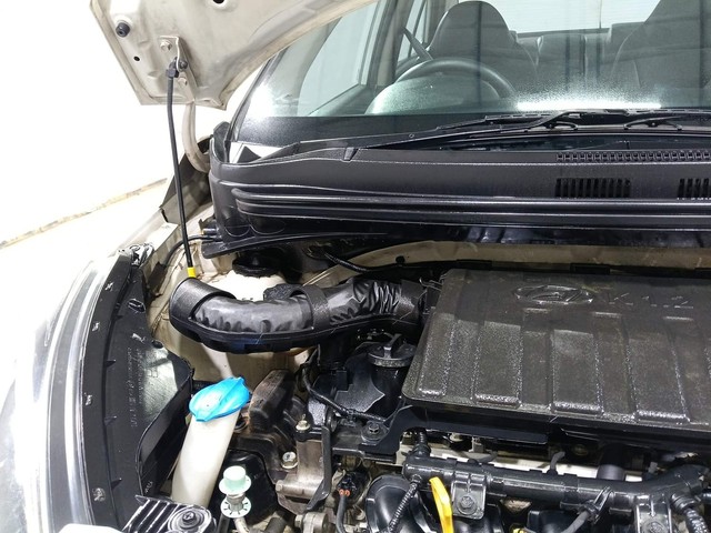 Second-hand 2016 Hyundai Xcent Petrol for sale in Kochi-36