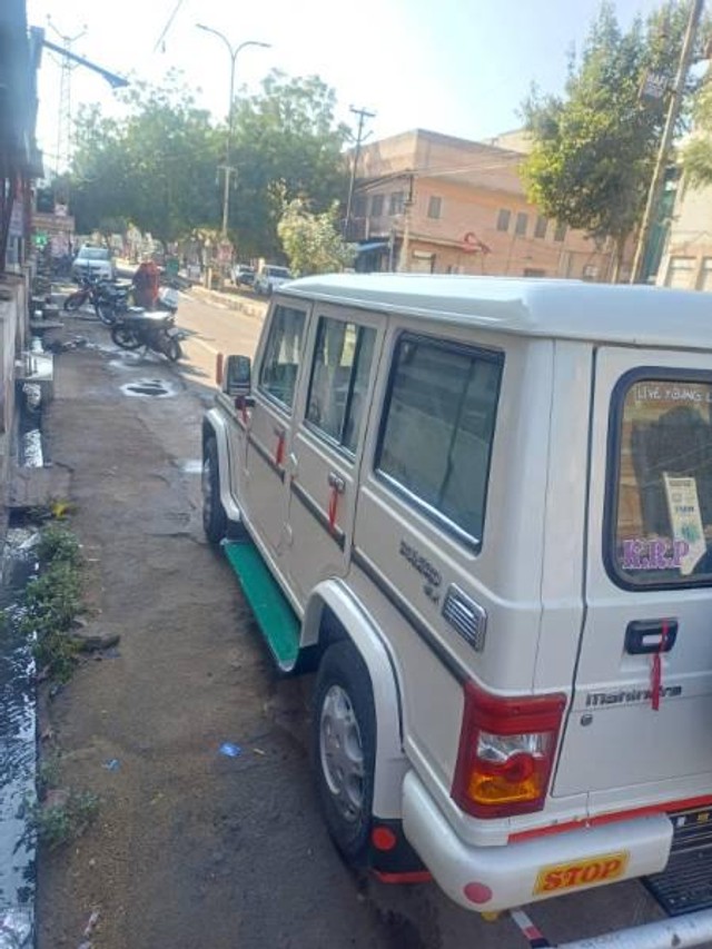 Second-hand 2017 Mahindra Bolero SLX 2WD BSIII for sale in Barmer-2