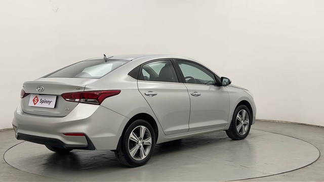 Second-hand 2018 Hyundai Verna 1.6 SX VTVT AT for sale in Chandigarh-3