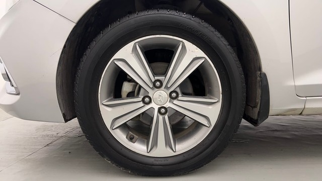 Second-hand 2018 Hyundai Verna 1.6 SX VTVT AT for sale in Chandigarh-20