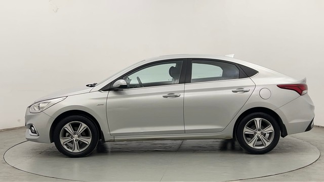 Second-hand 2018 Hyundai Verna 1.6 SX VTVT AT for sale in Chandigarh-6