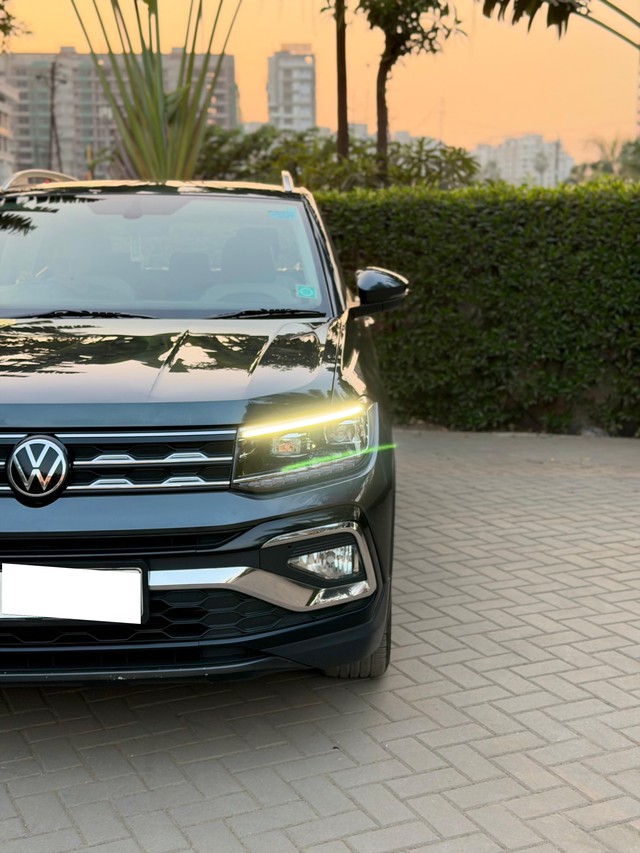 Second-hand 2022 Volkswagen Taigun 1.0 TSI Topline AT BSVI for sale in Surat-11