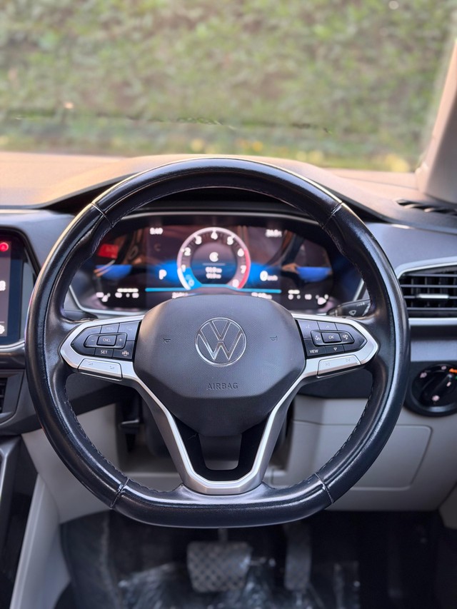 Second-hand 2022 Volkswagen Taigun 1.0 TSI Topline AT BSVI for sale in Surat-8