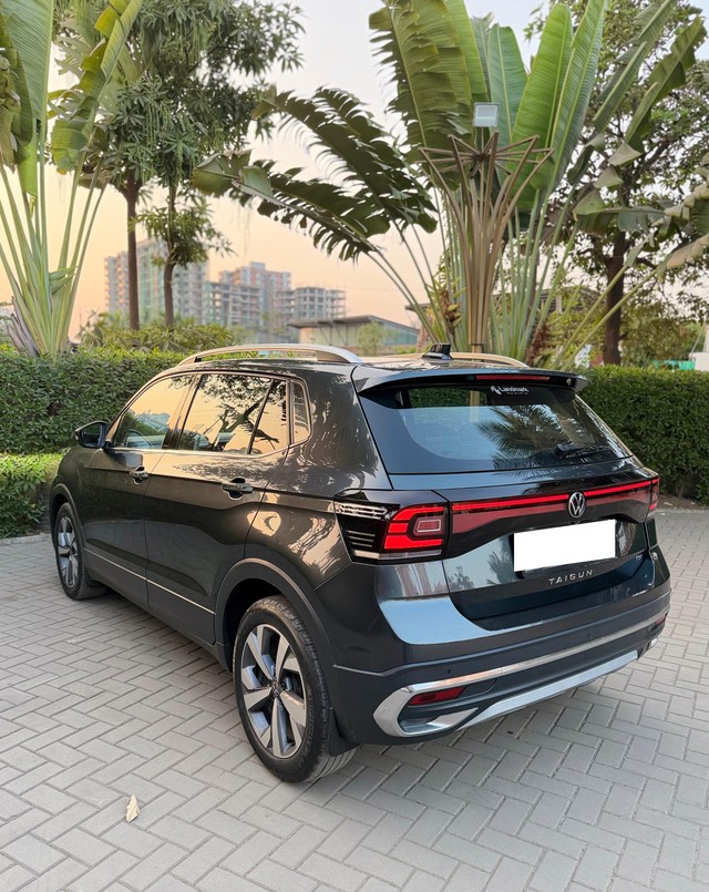 Second-hand 2022 Volkswagen Taigun 1.0 TSI Topline AT BSVI for sale in Surat-9