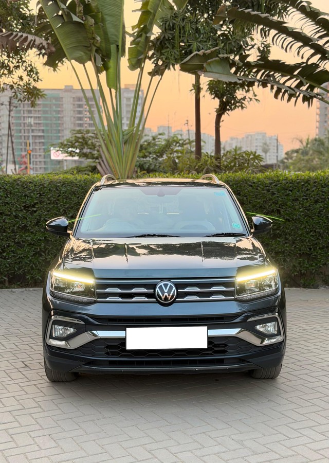 Second-hand 2022 Volkswagen Taigun 1.0 TSI Topline AT BSVI for sale in Surat-5