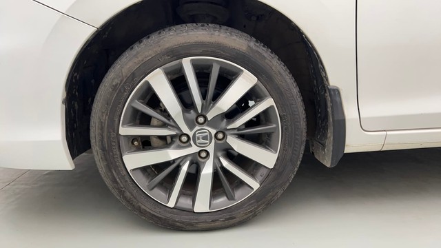 Second-hand 2022 Honda City VX MT for sale in Mumbai-20