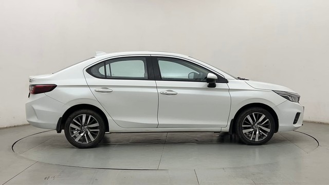 Second-hand 2022 Honda City VX MT for sale in Mumbai-2