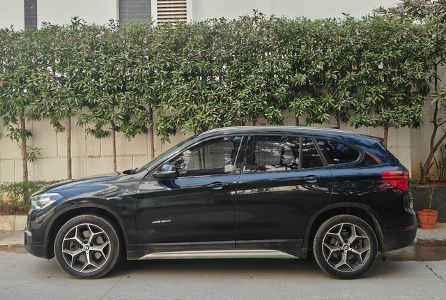 Second-hand 2016 BMW X1 sDrive 20d xLine for sale in Hyderabad-3