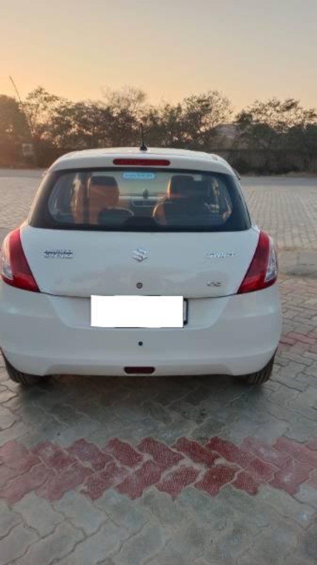 Second-hand 2017 Maruti Swift VVT VXI for sale in Rewari-2