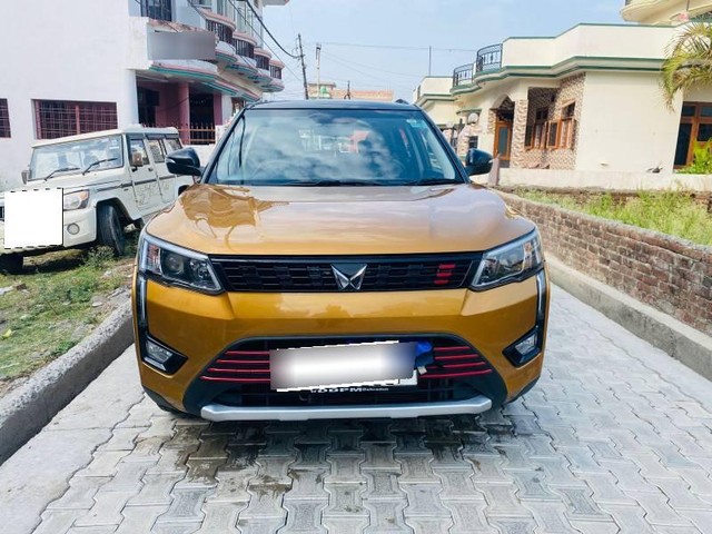 Second-hand 2022 Mahindra XUV300 W8 Option Turbosport Dual Tone BSVI for sale in Dehradun-4
