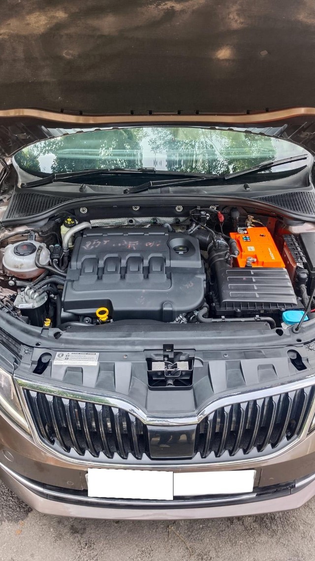 Second-hand 2020 Skoda Octavia 2.0 TDI AT L K for sale in New Delhi-1