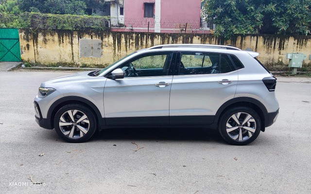 Second-hand 2022 Volkswagen Taigun 1.0 TSI Topline AT BSVI for sale in New Delhi-3